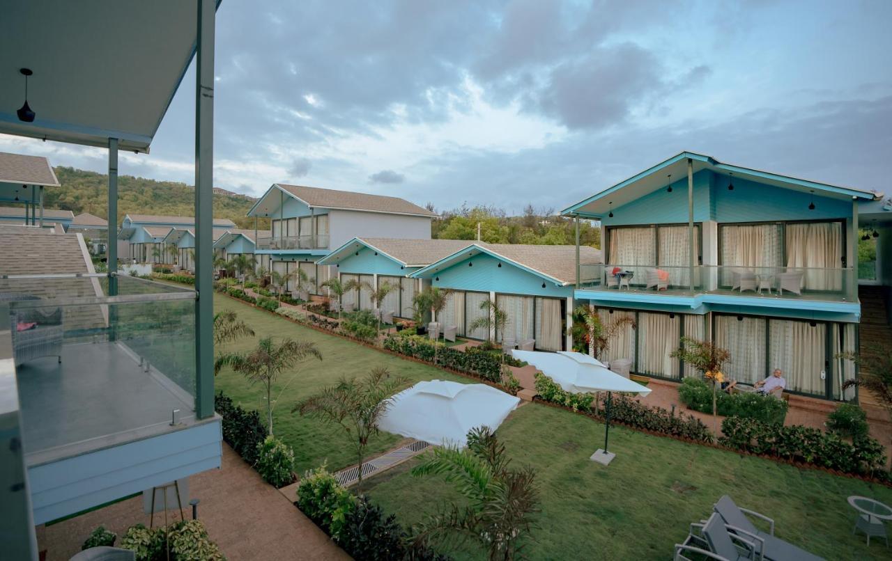 Tan-N-Sand Morjim Exterior foto